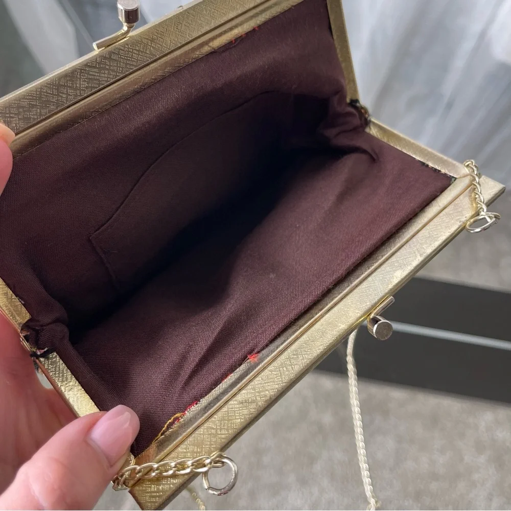 Vintage Small Kisslock Floral Tapestry Chain Evening Bag Romantic Historic‎